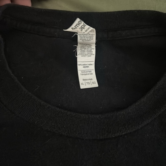 Subpop black whale Tee - Picture 2 of 2